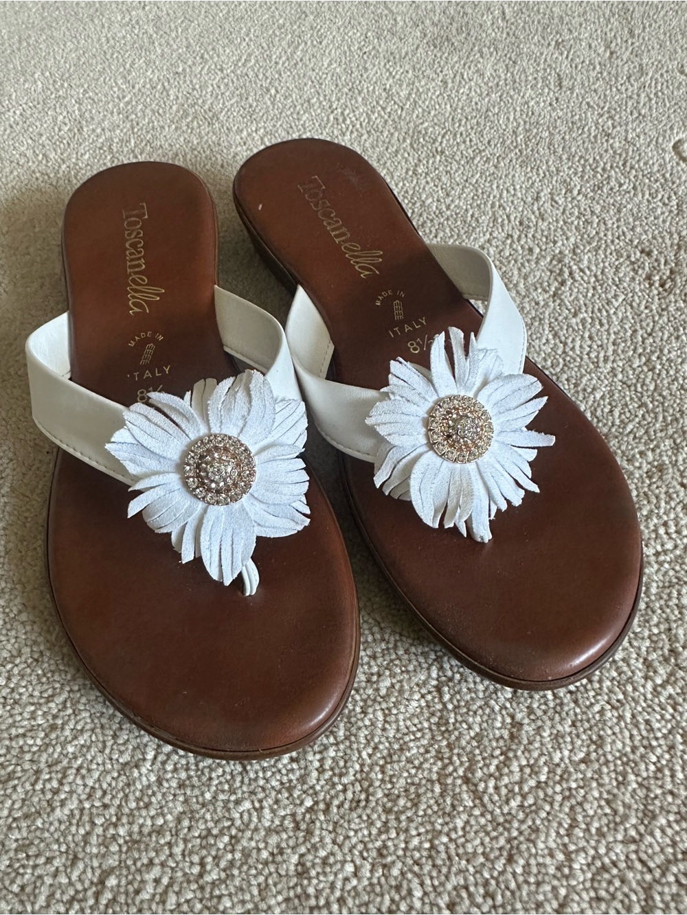 Toscanella White Floral Leather Sandals